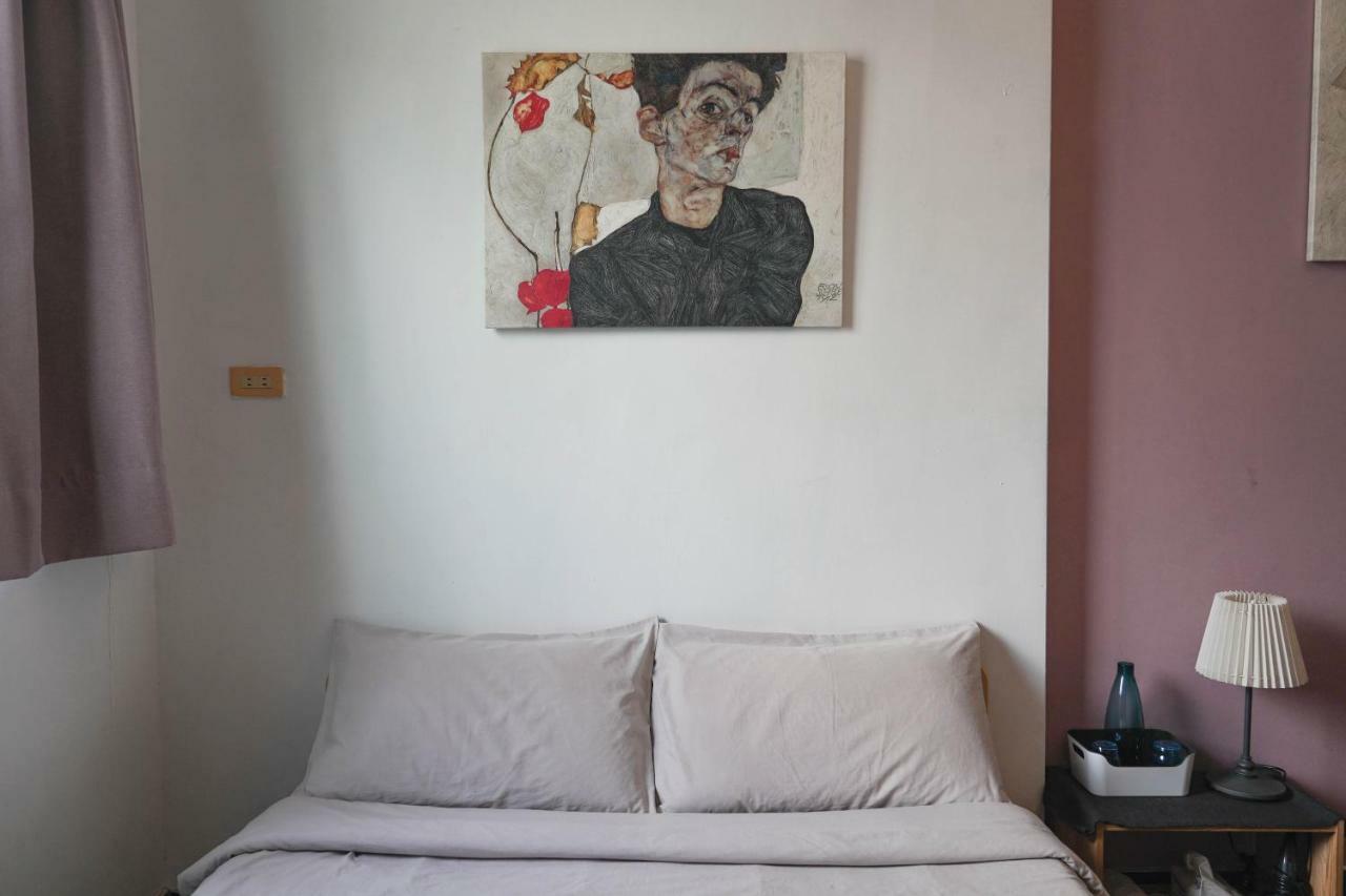Dulan The Travel Bug Bistro Inn Donghe Exterior foto